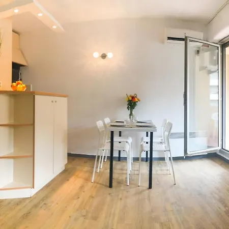 Appartement Bleu Azur 4 Pers Hyper Centre Plage, Gare A 2 Mn A Pied *